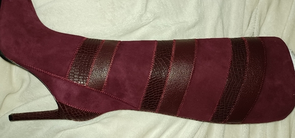 Vince Camuto Boot ***Pre-loved💕 - Picture 4 of 9